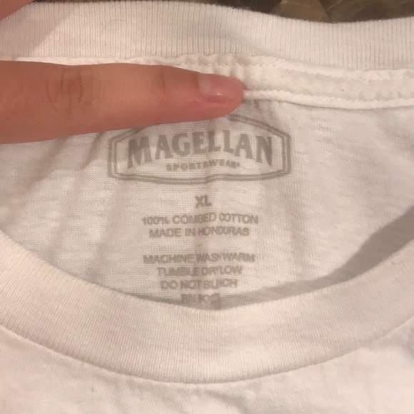 White cute graphic tshirt - Picture 2 of 3